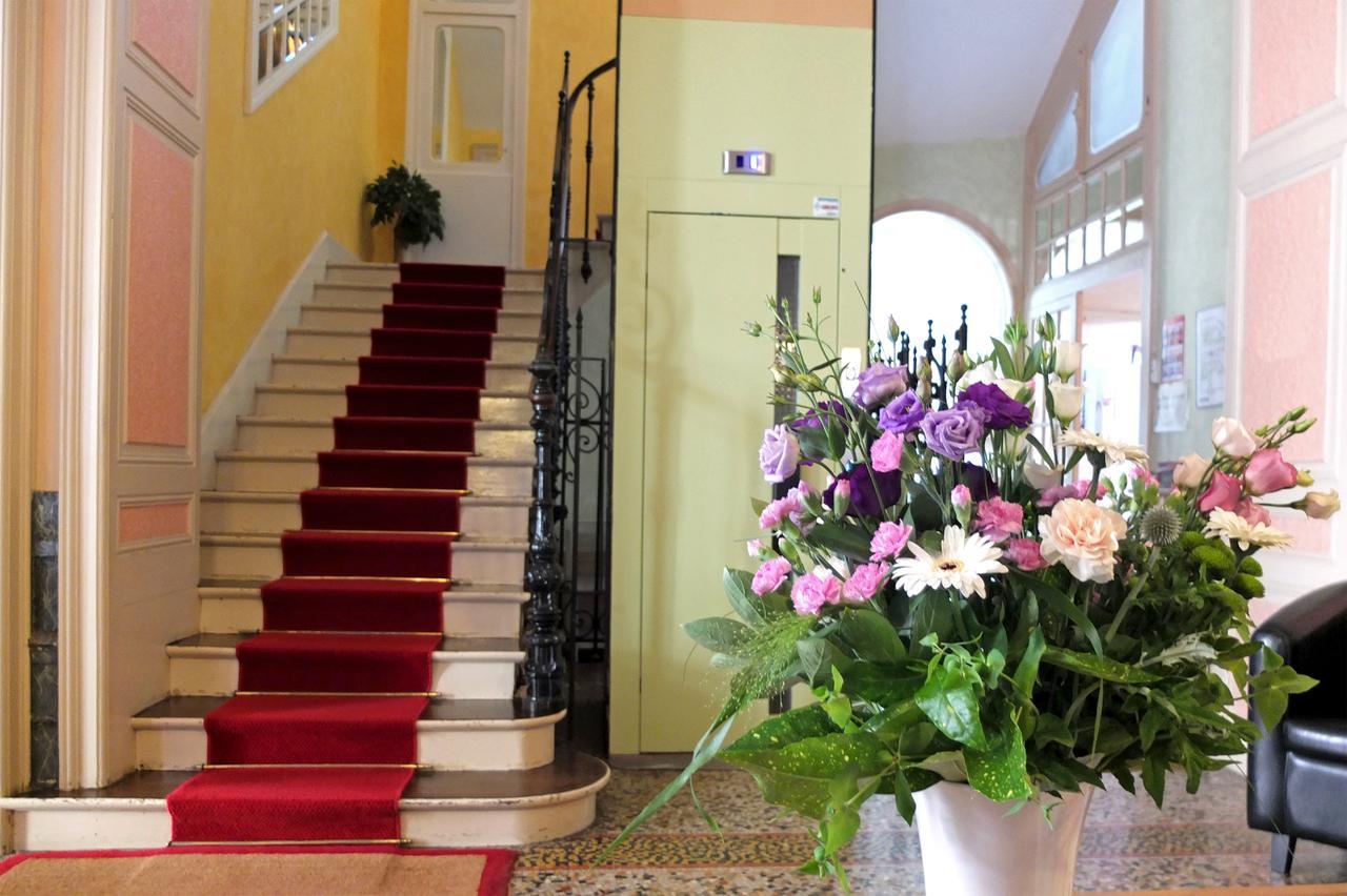 Hotel Restaurant D'Alsace Plombières-les-Bains Kültér fotó